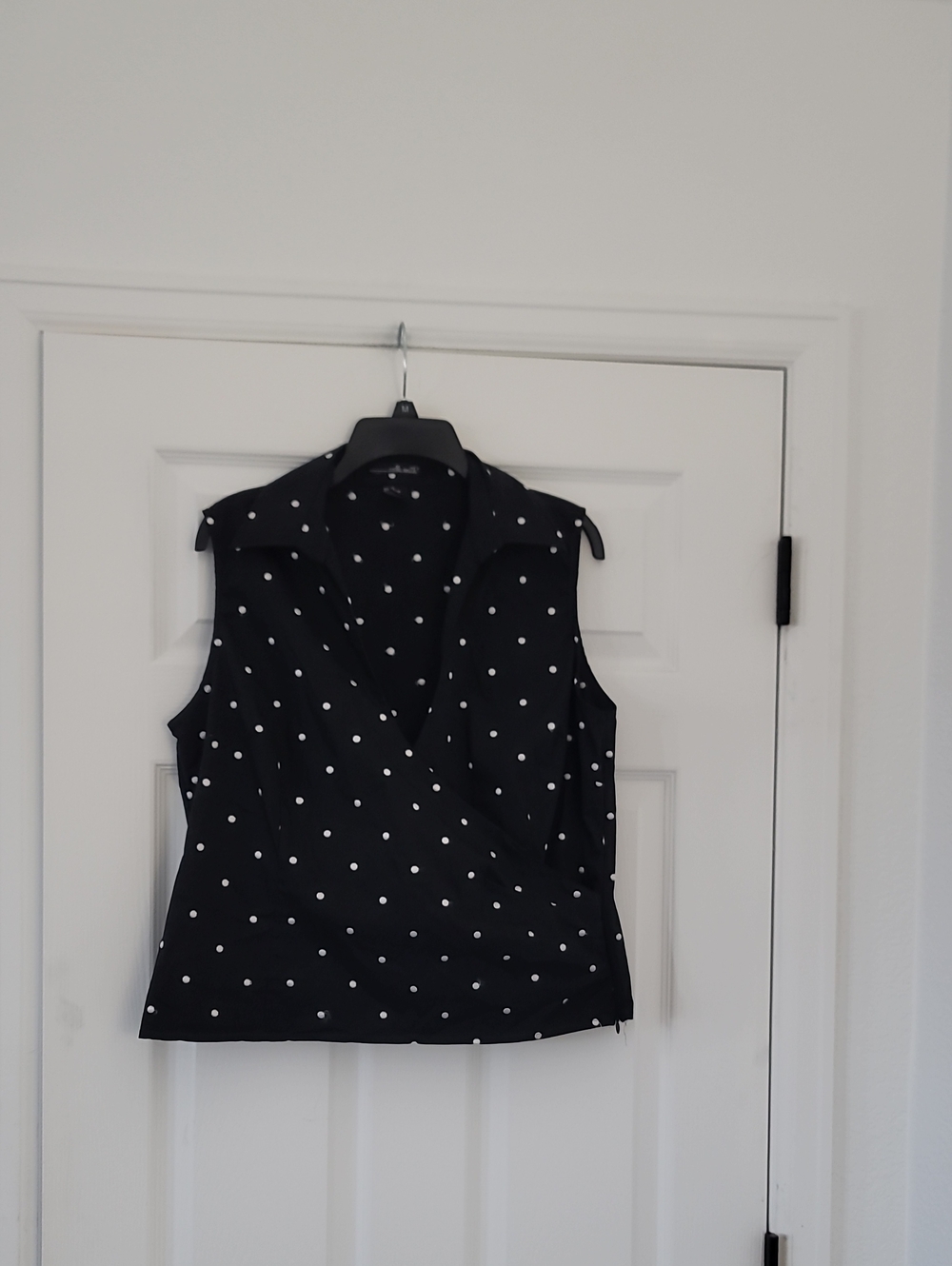 Willi Smith Black and White Polka Dot Sleeveless Wrap Top
